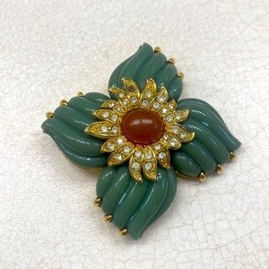 Vintage costume brooch